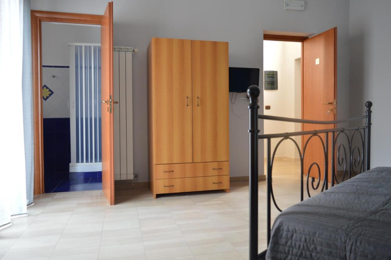 B&B Scalea Rooms Exterior foto